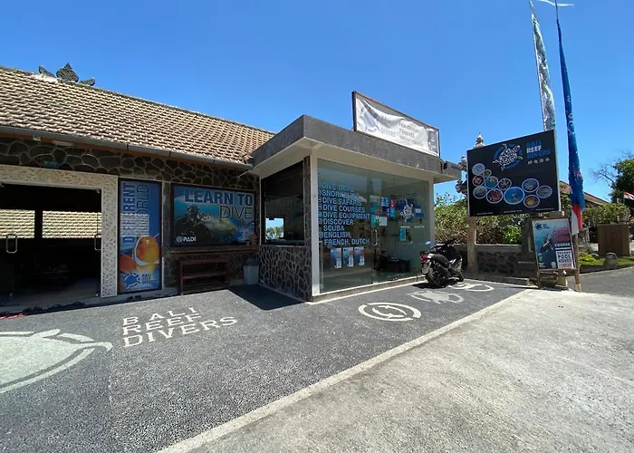 Puri Wirata Dive And Resort
